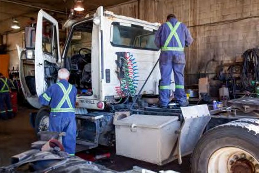 maintain and repair heavy goods vehicles